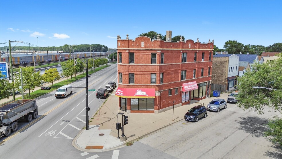 13536 S Brandon Ave, Chicago, IL à vendre - Photo de l’immeuble – Image 3 sur 8