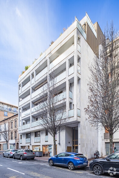 88 Avenue Victor Cresson, Issy-les-Moulineaux à louer - Photo de l’immeuble – Image 3 sur 4