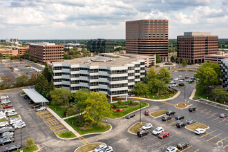 1 TransAm Plaza Dr, Oakbrook Terrace, IL - VUE AÉRIENNE  vue de carte - Image1