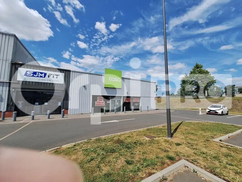 Local commercial dans Compiègne à louer - Photo de l’immeuble – Image 3 sur 3