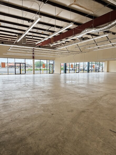 7850 Highway 6 S, Houston, TX à louer - Photo de l’immeuble – Image 2 sur 9