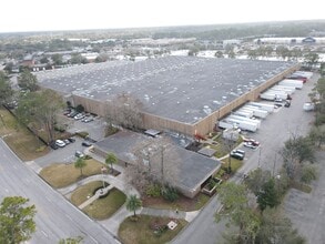 8040 Bayberry Rd, Jacksonville, FL à louer Photo de l’immeuble– Image 1 sur 6
