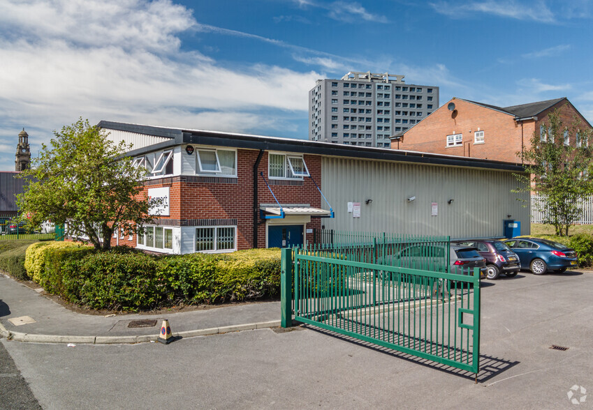 Shawcross St, Stockport à vendre - Photo de l’immeuble – Image 2 sur 7
