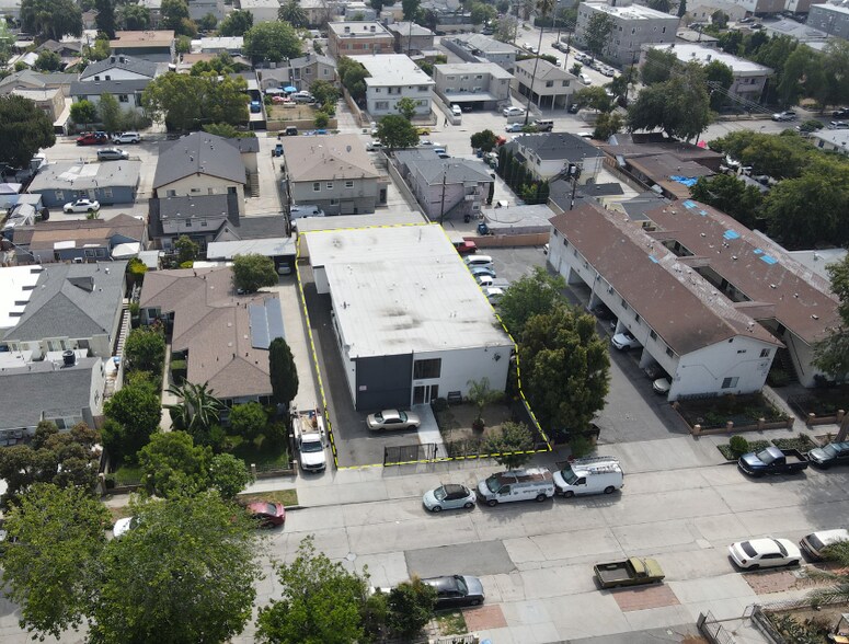 6722 Troost Ave, North Hollywood, CA à vendre - Photo principale – Image 1 sur 15