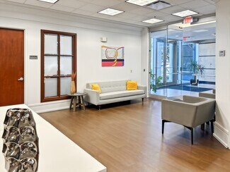 Plus de détails pour 10752 Deerwood Park Blvd, Jacksonville, FL - Coworking à louer