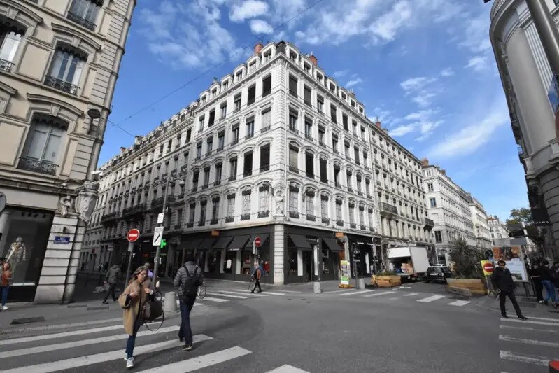 54 Rue Président Edouard Herriot, Lyon à louer - Photo de l’immeuble – Image 2 sur 7
