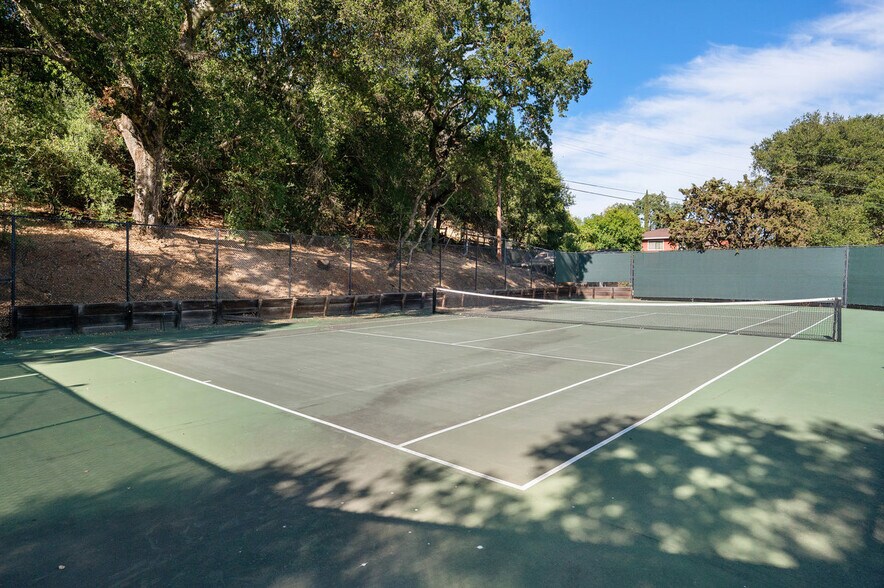 5262 Alhambra Valley Rd, Martinez, CA à vendre - Photo de l’immeuble – Image 3 sur 12
