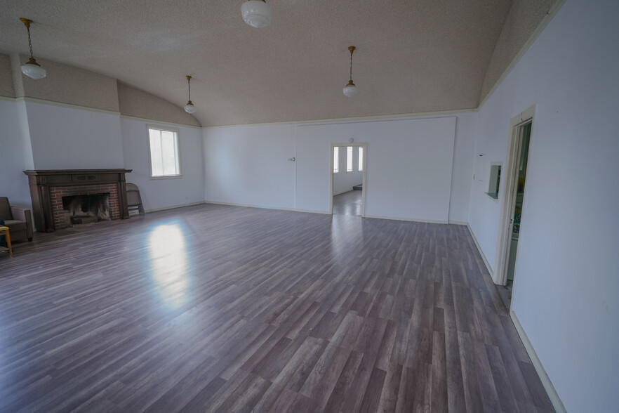 2030 Glendale Blvd, Los Angeles, CA à louer - Photo de l’immeuble – Image 3 sur 32