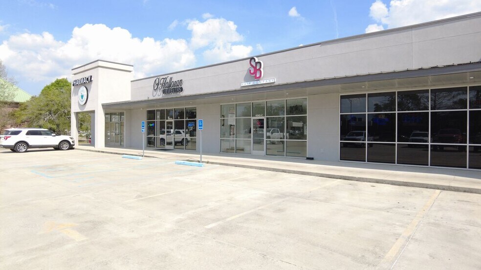 4343 S Sherwood Forest Blvd, Baton Rouge, LA à louer - Photo de l’immeuble – Image 2 sur 3