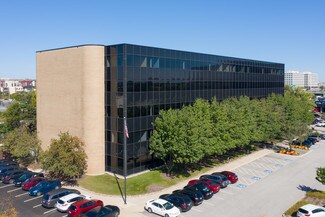 Plus de détails pour 1100 W 31st St, Downers Grove, IL - Bureau à louer