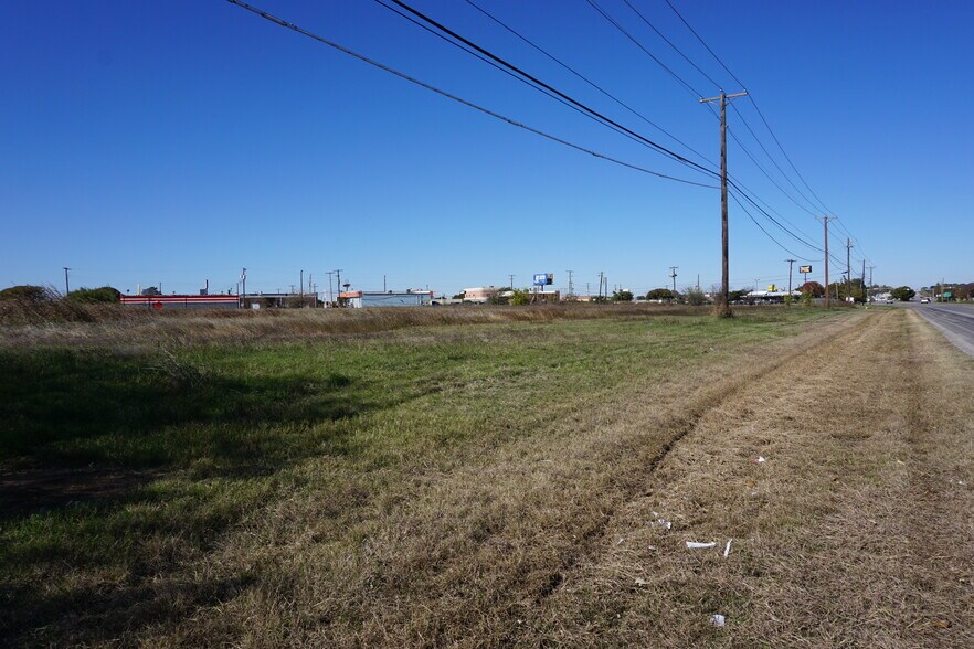 3500 Burkburnett Rd, Wichita Falls, TX à vendre - Photo de l’immeuble – Image 2 sur 14