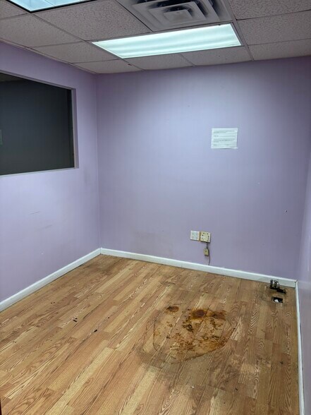 740 Broadway, Brooklyn, NY à louer - Photo de l’immeuble – Image 3 sur 15