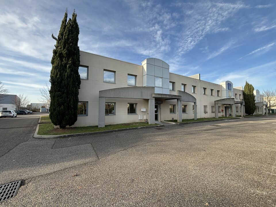 36 Rue Champ Dolin, Saint-Priest à louer Photo de l’immeuble– Image 1 sur 12