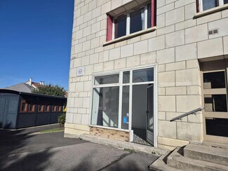 Plus de détails pour Local commercial à louer