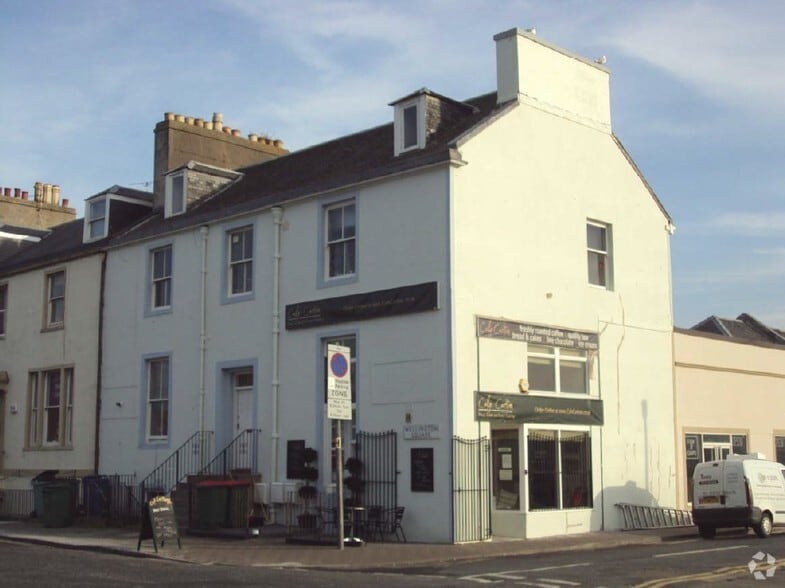 16 Wellington Sq, Ayr à vendre - Photo principale – Image 1 sur 1
