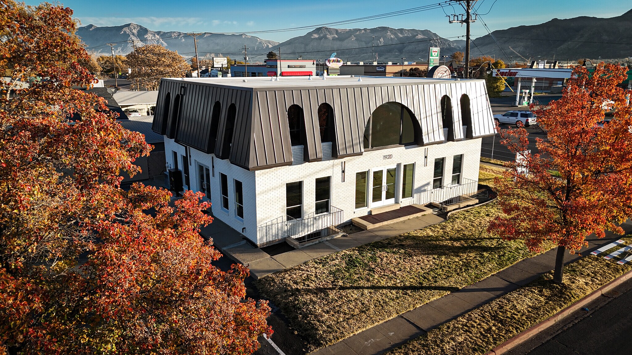 1920 W 5200 S, Roy, UT à vendre Photo de l’immeuble– Image 1 sur 25