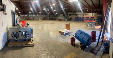 212 Lions Estates Dr, Jonesburg, MO à louer Photo de l’immeuble– Image 1 sur 21