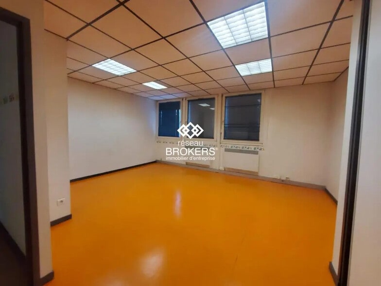 Bureau dans Annecy à vendre - Photo intérieure – Image 2 sur 8