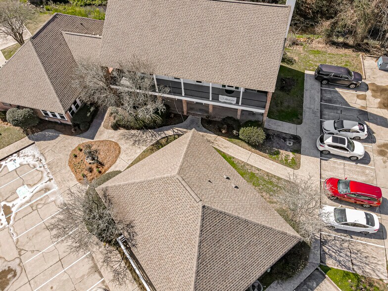 2281 S Range Ave, Denham Springs, LA à louer - Photo de l’immeuble – Image 3 sur 11