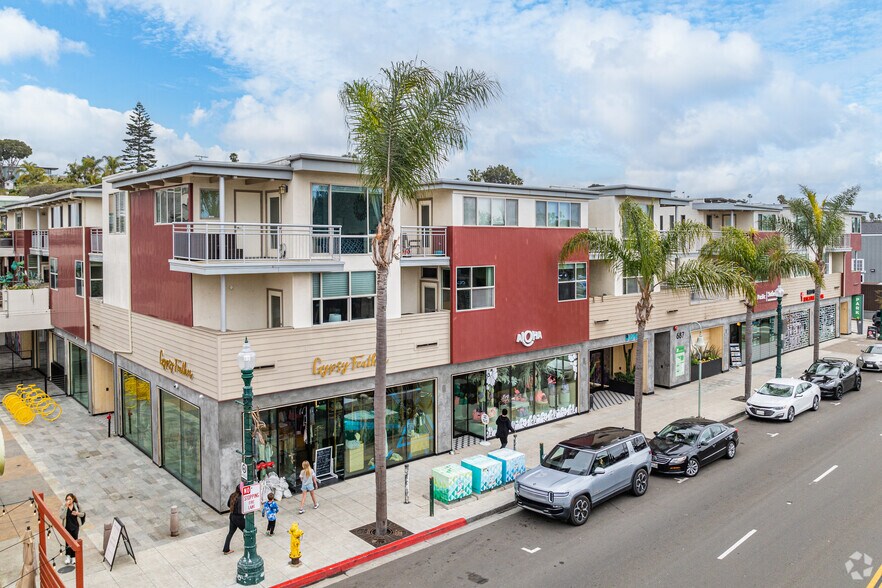687 S Coast Hwy 101, Encinitas, CA à louer - Photo de l’immeuble – Image 3 sur 27