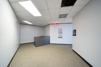 5700 NW Central Dr, Houston, TX à louer Photo intérieure– Image 2 sur 18