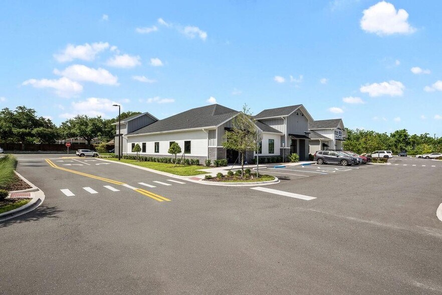 12283 Stoneybrook West Pky, Winter Garden, FL à louer - Photo de l’immeuble – Image 3 sur 17