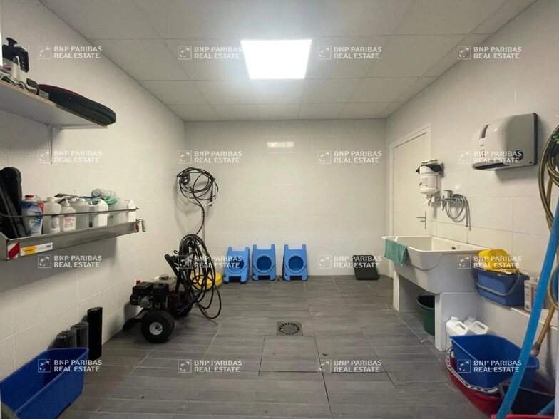 Local d’activités dans Lesquin à louer - Photo intérieure – Image 3 sur 13