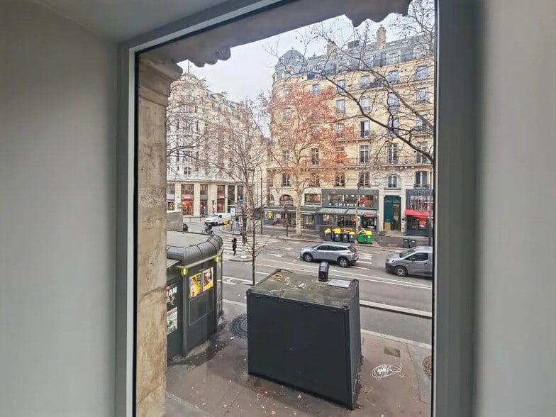 Local commercial dans Paris à louer - Photo de l’immeuble – Image 3 sur 6