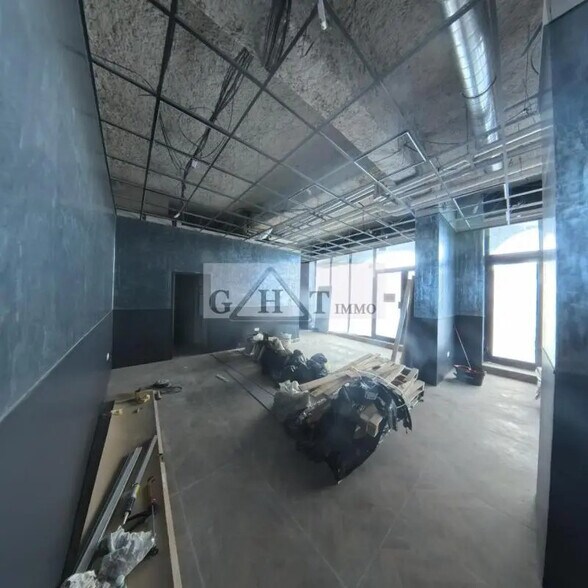 Local commercial dans Créteil à louer - Photo de l’immeuble – Image 3 sur 6