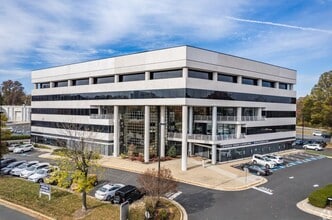 12011 Lee Jackson Memorial Hwy, Fairfax, VA à louer Photo de l’immeuble– Image 1 sur 8