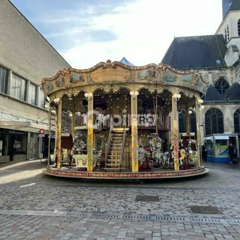 Local commercial dans Reims à louer Photo principale– Image 1 sur 2