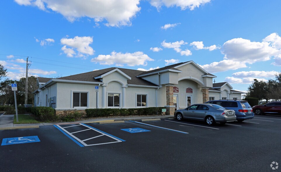 13148 Vail Ridge Dr, Riverview, FL à louer - Photo de l’immeuble – Image 1 sur 36