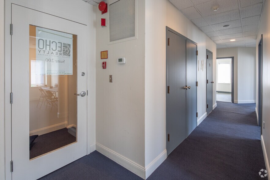 2170-2176 Wisconsin Ave NW, Washington, DC à vendre - Photo intérieure – Image 3 sur 22