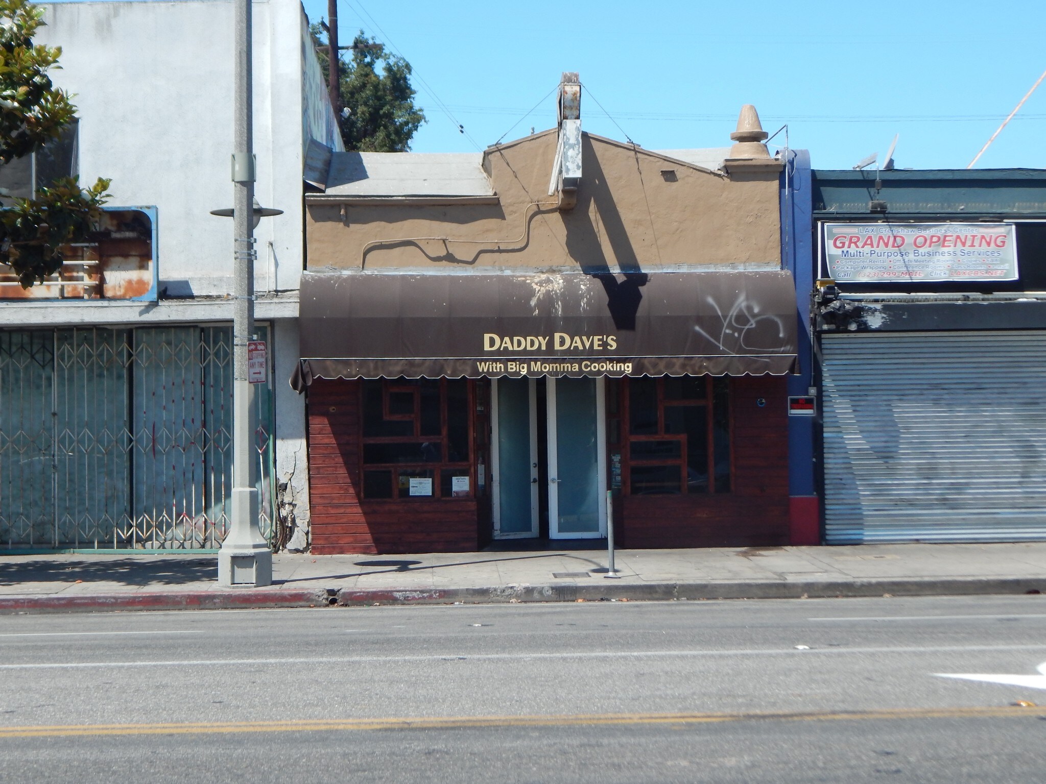 4287 Crenshaw Blvd, Los Angeles, CA à louer Photo principale– Image 1 sur 2