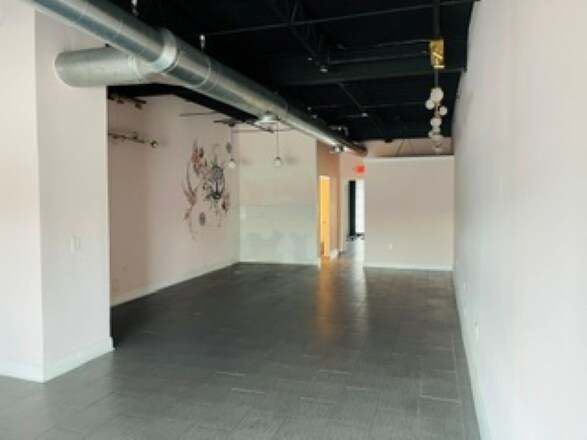 2403 N Dixie Hwy, Wilton Manors, FL à louer - Photo de l’immeuble – Image 2 sur 19