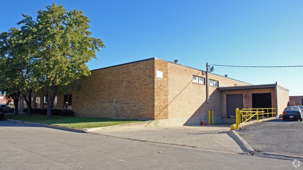 6111 S Sayre Ave, Chicago, IL à vendre - Photo de l’immeuble – Image 2 sur 8