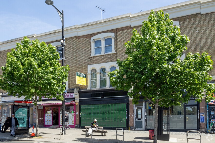 48 Woodgrange Rd, Londres à louer - Photo principale – Image 1 sur 2
