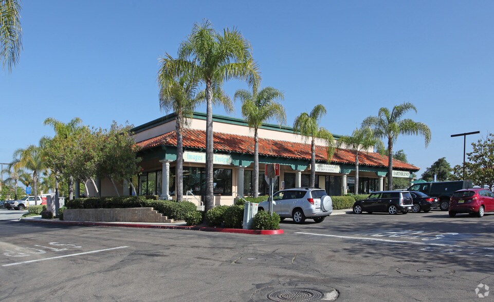 5910-6030 Santo Rd, San Diego, CA à louer - Photo de l’immeuble – Image 3 sur 5
