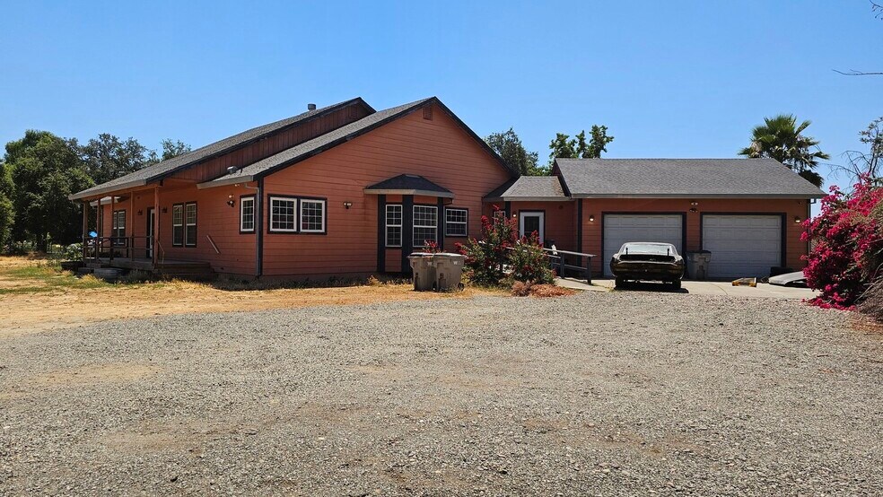 39699 County Road 17A, Woodland, CA à vendre - Photo de l’immeuble – Image 2 sur 11