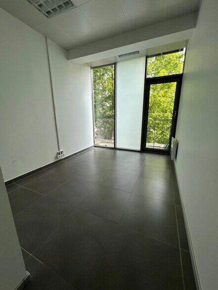 7 Avenue De La Porte De Vanves, Paris à louer - Photo de l’immeuble – Image 3 sur 3