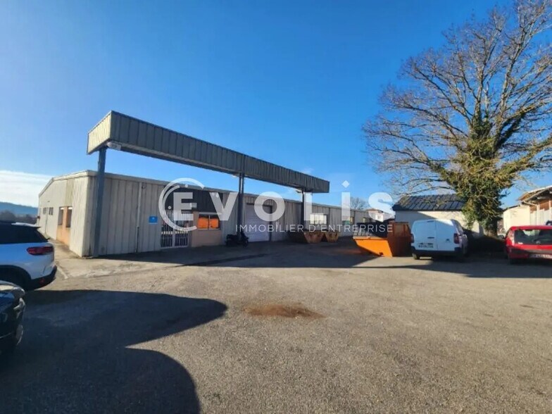 Local d’activités dans Porte-des-Bonnevaux à louer - Photo de l’immeuble – Image 1 sur 13