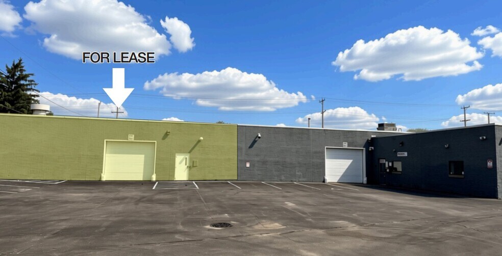 311 W Packard Ave, Appleton, WI à louer - Photo de l’immeuble – Image 1 sur 11