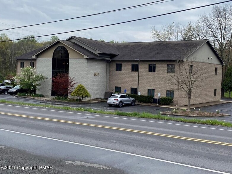 500 Vna Rd, East Stroudsburg, PA à vendre - Photo de l’immeuble – Image 1 sur 5