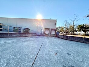 8102 Blanding Blvd, Jacksonville, FL à louer Photo intérieure– Image 1 sur 8