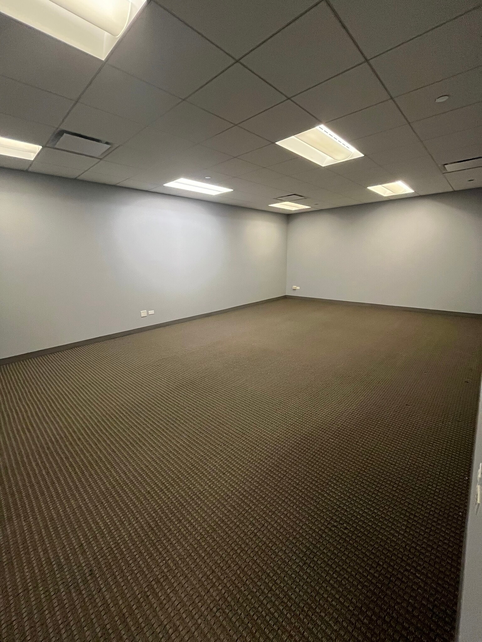 190 S La Salle St, Chicago, IL à louer Photo de l’immeuble– Image 1 sur 3