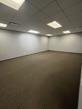 190 S La Salle St, Chicago, IL à louer Photo de l’immeuble– Image 1 sur 3