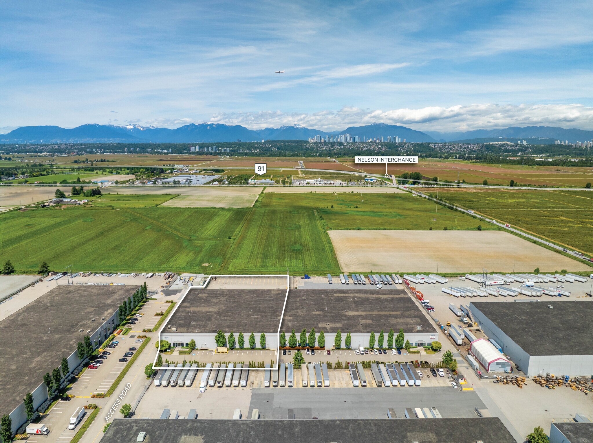 18279 Blundell Rd, Richmond, BC à louer Photo de l’immeuble– Image 1 sur 6