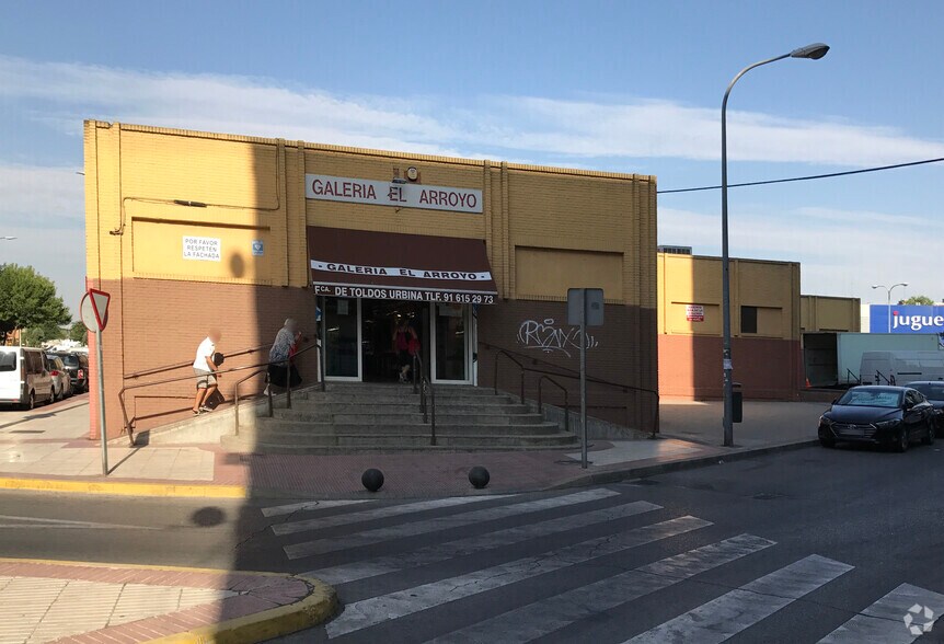 Calle De La Comunidad De Madrid, 1, Fuenlabrada, Madrid à vendre - Photo de l’immeuble – Image 2 sur 3