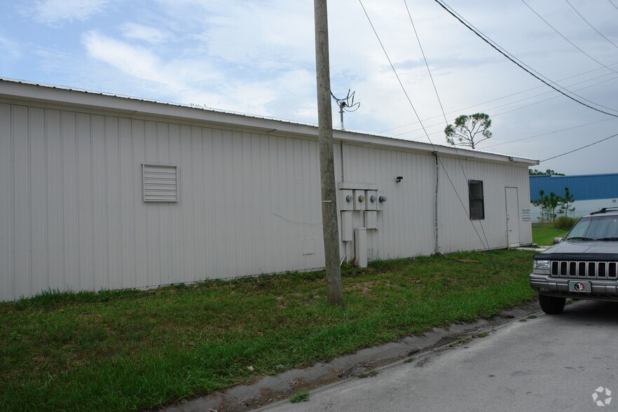 3337 SW 42nd Ave, Palm City, FL à vendre - Photo principale – Image 1 sur 2
