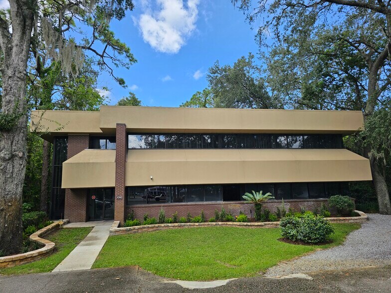 3098 W Lake Mary Blvd, Lake Mary, FL à louer - Photo de l’immeuble – Image 2 sur 5